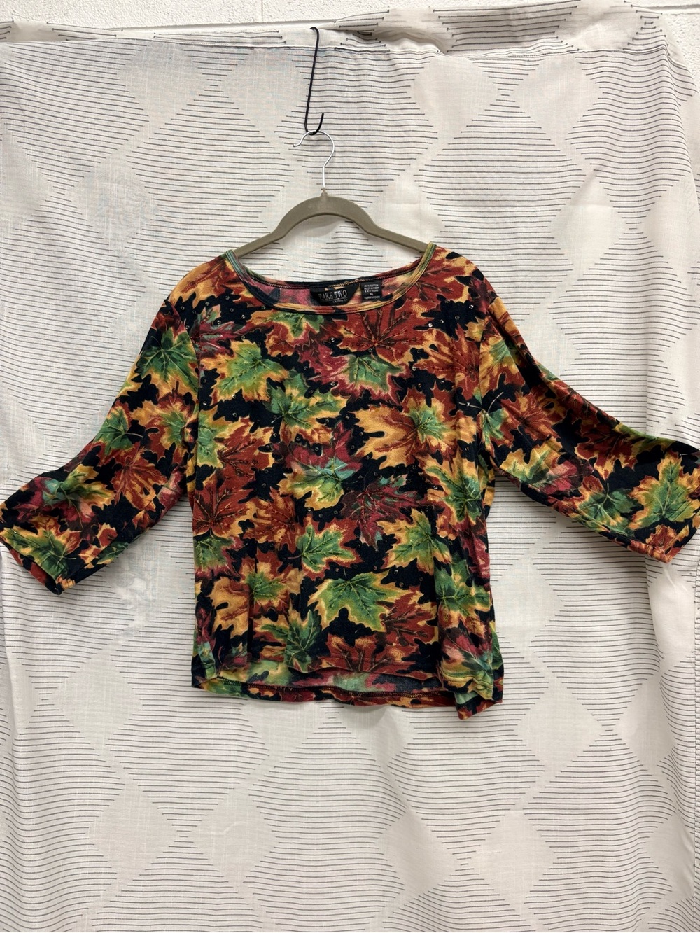 Beautiful Fall Colors  Autumn Leaf Print Long Sleeve Tee